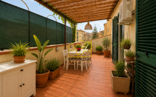 Bifamiliare in centro con garage