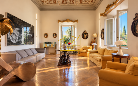 Antignano, appartamento in Villa: residenza di prestigio con affreschi e giardino privato