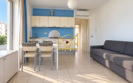 Bilocale con doppio giardino e posto auto